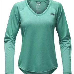 The North Face Long Sleeve V-Neck Flashdry Top Size S/P (Teal)